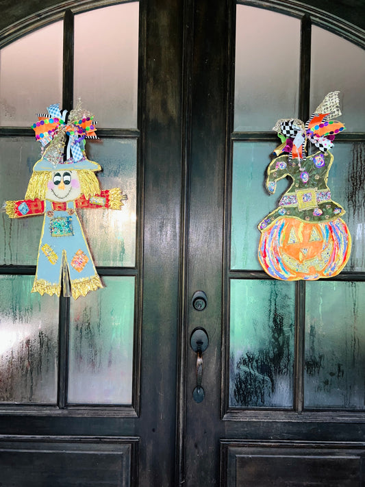 Fall door hanger